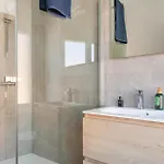 Tin Tin A La Near Feriehus