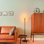 Tin Tin A La Near Feriehus *