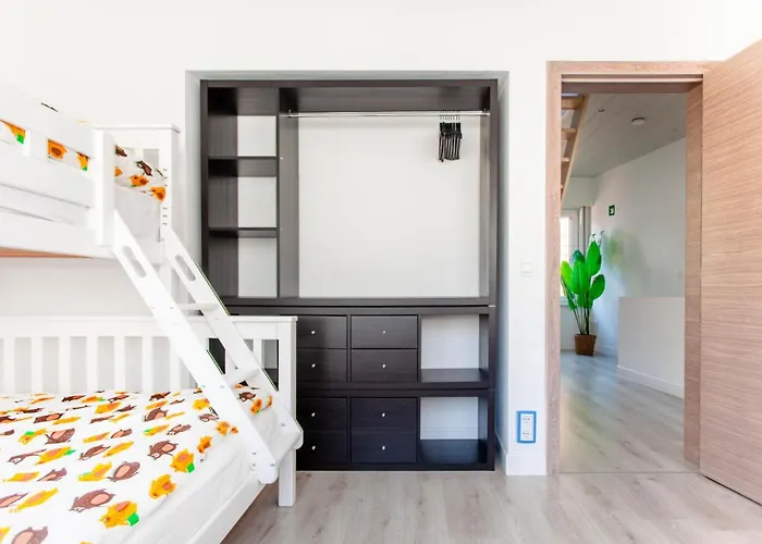 Tin Tin à La Near With Garden Hébergement de vacances *