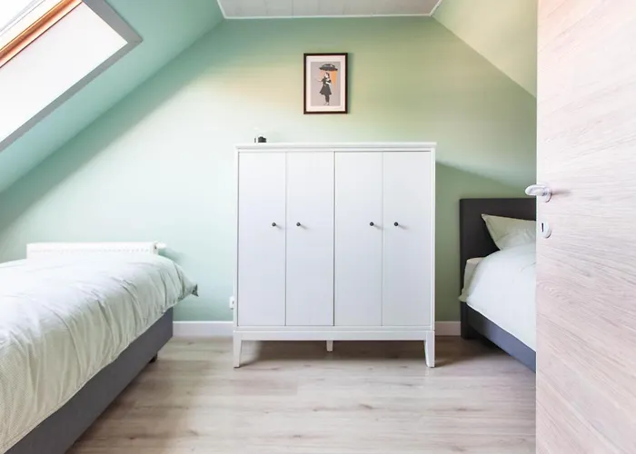 Tin Tin à La Near With Garden * Ostende